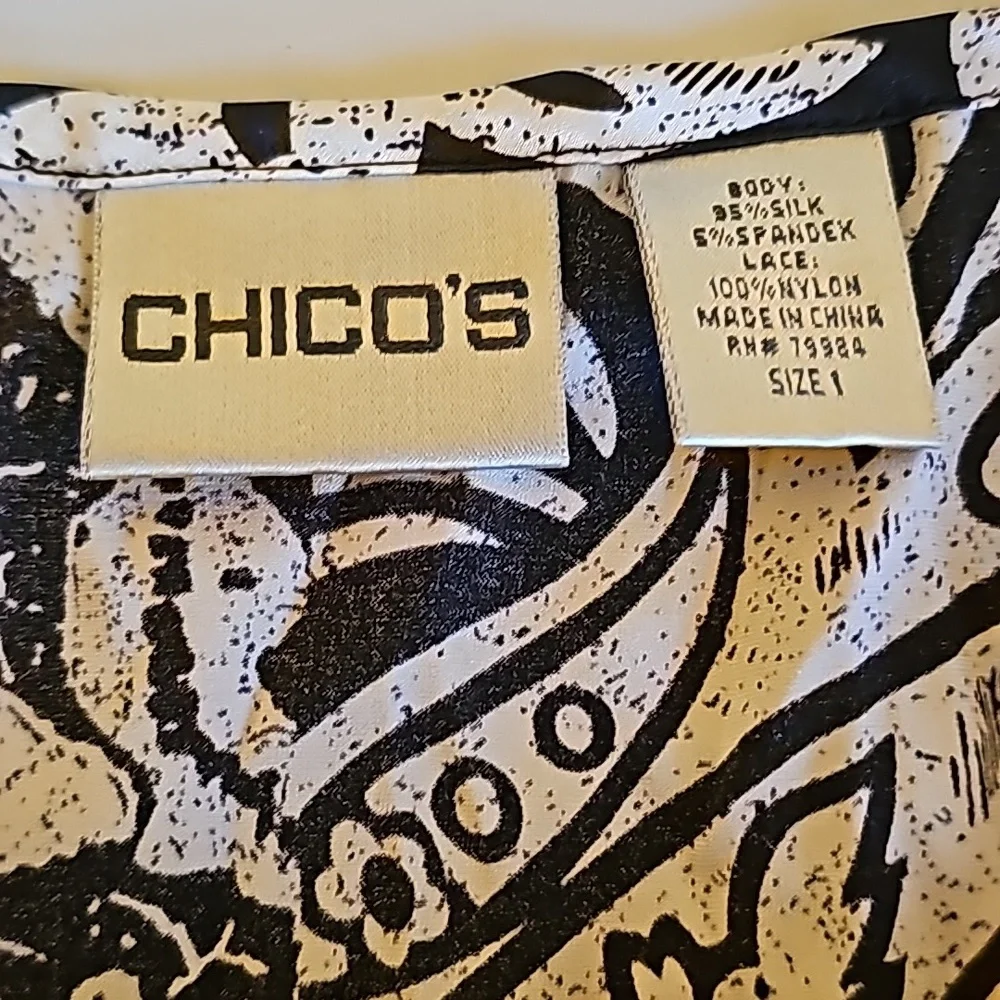 Chicos Silk Lace Trimmed Stretch Camisole Tank Top‎ Sz 1 Black/Silver - Picture 3 of 8